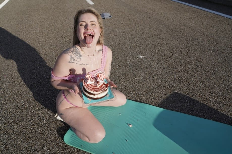 Georgia Koneva flaunts huge booty while roadside anal destroys her tight ass - 19