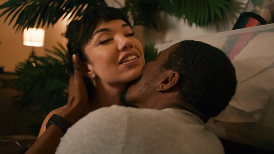 Little Puck spreads wide for Isiah Maxwell in explicit hardcore shoot - 2