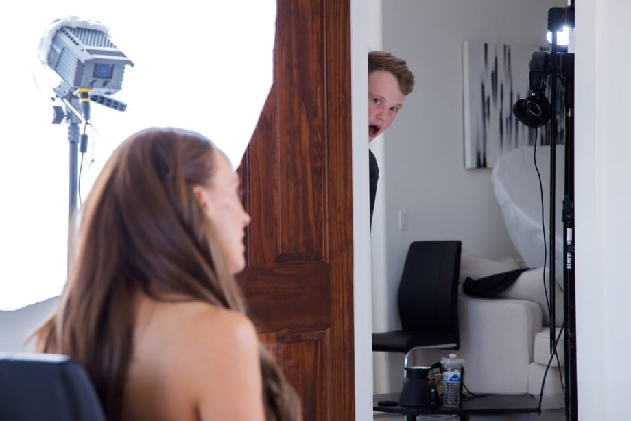 Jimmy Michaels devasta le tettonene esposte di Pristine Edge durante una sessione di creampie tabu con il figliastra - 5