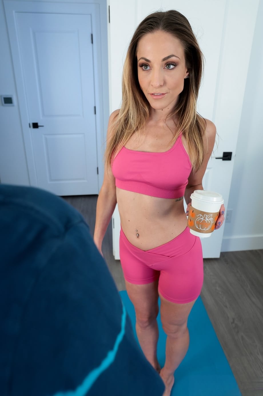 Alexis James gets sweaty in tight workout gear then raw-fucks her horny stepson - 8