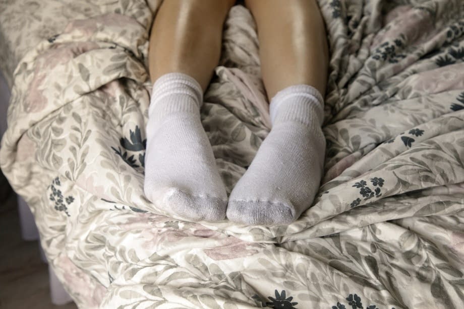 Gia Oh My teases with her juicy, pale ass bare in knee-high white socks - 3