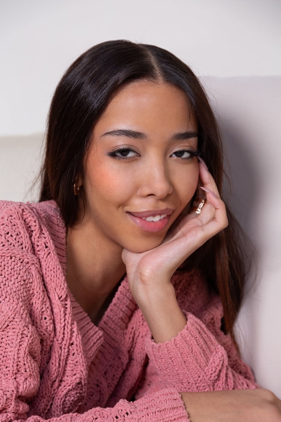 Petite teen model Lia Lin reveals her body and spreads her pussy - 2