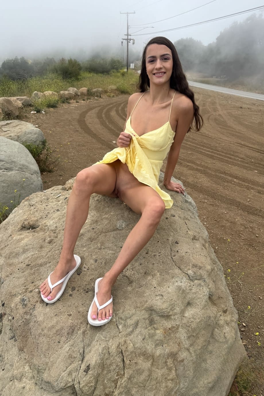 Summer Renee bares her juicy tits and dripping pussy in wild public tease - 15