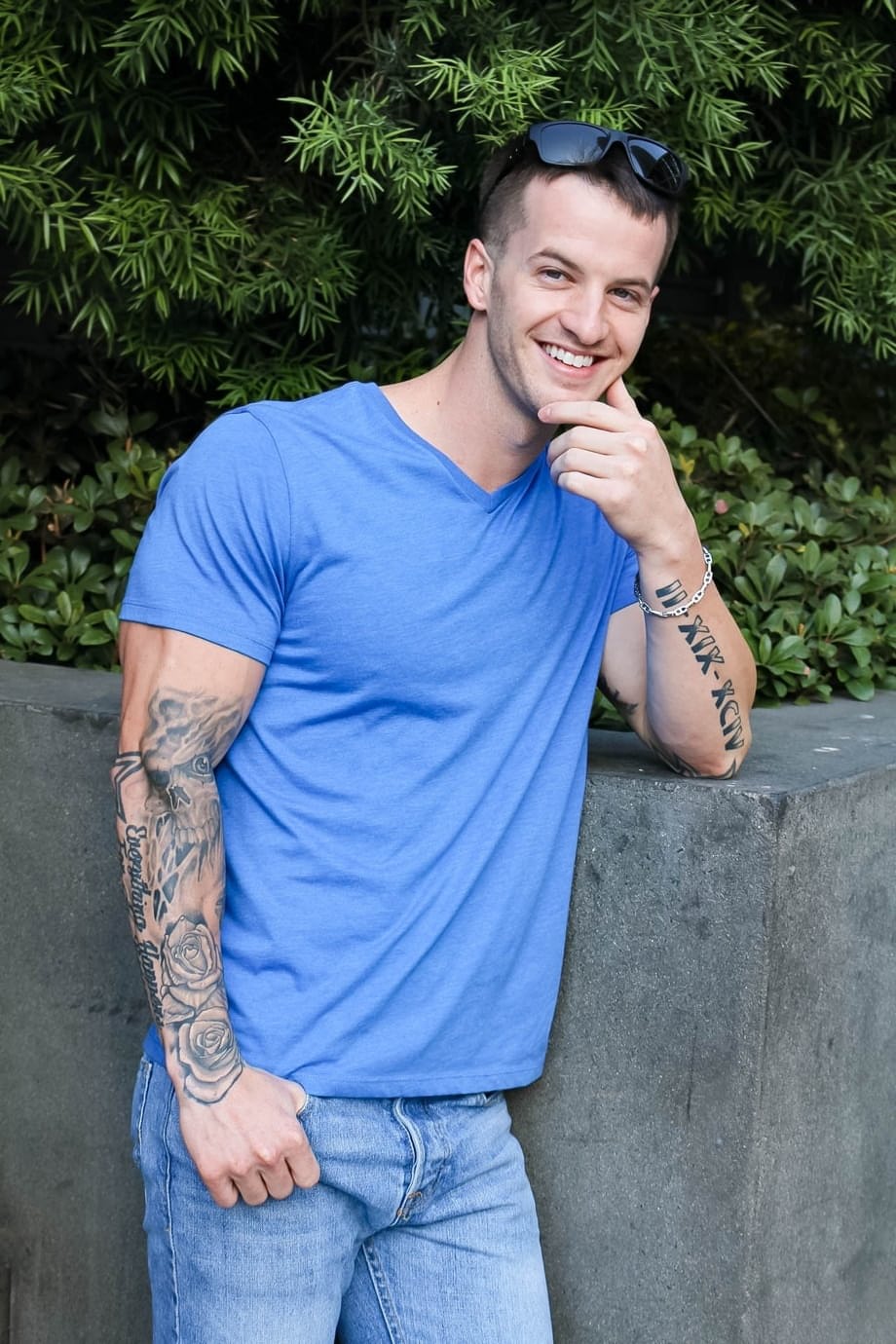 Princeton Price se une a Quentin Gainz para tener sexo gay intenso con machos atléticos y musculosos - 13
