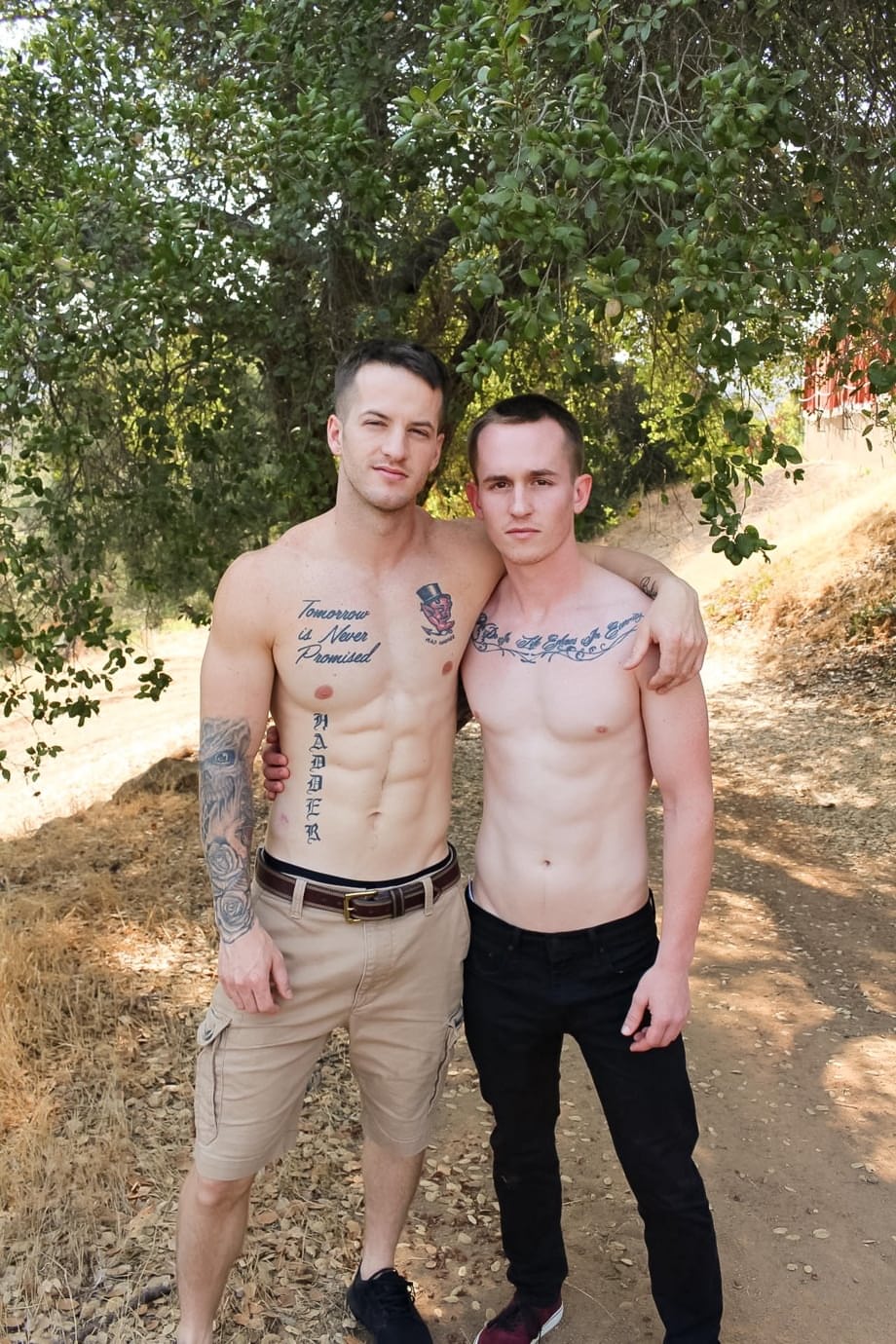 Princeton Price se une a Quentin Gainz para tener sexo gay intenso con machos atléticos y musculosos - 19