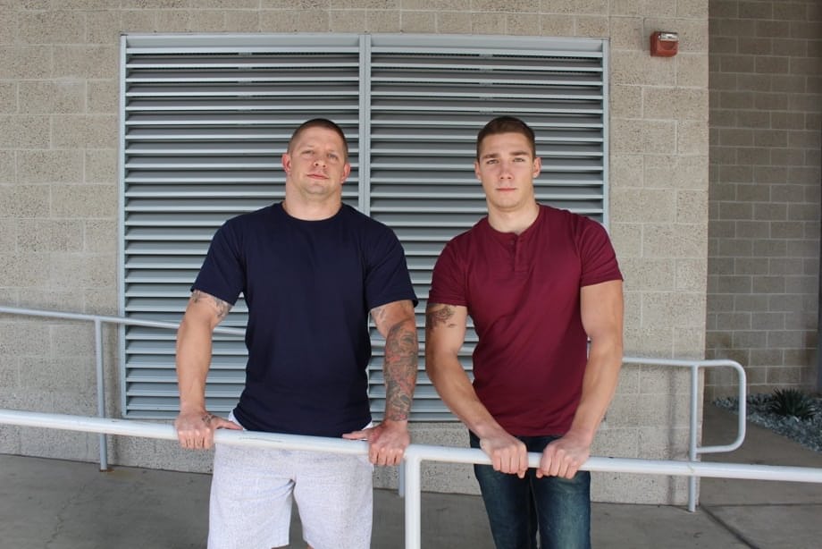 Spencer Laval pilonne le hunk musclé Owen Steal à cru après une intense séduction gay - 3
