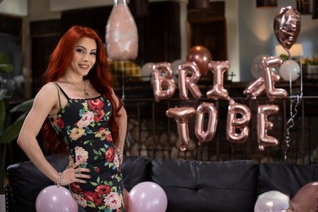 Codi Vore seduced by horny shemale Ariel Demure before wedding - 2