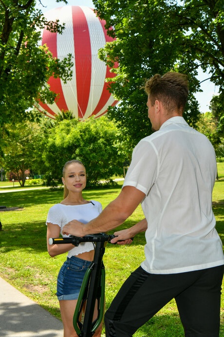Petite Alexa Flexy picked up street-side for intense DP action - 1