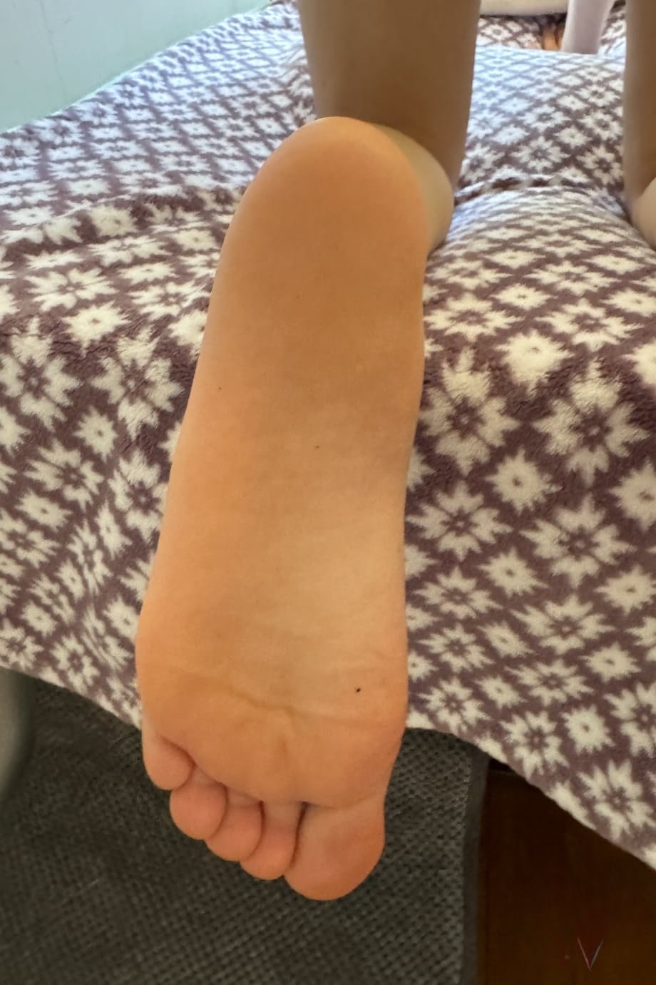 Irresistible Krystal Palmer strips nude to flaunt her bare, sexy legs - 17