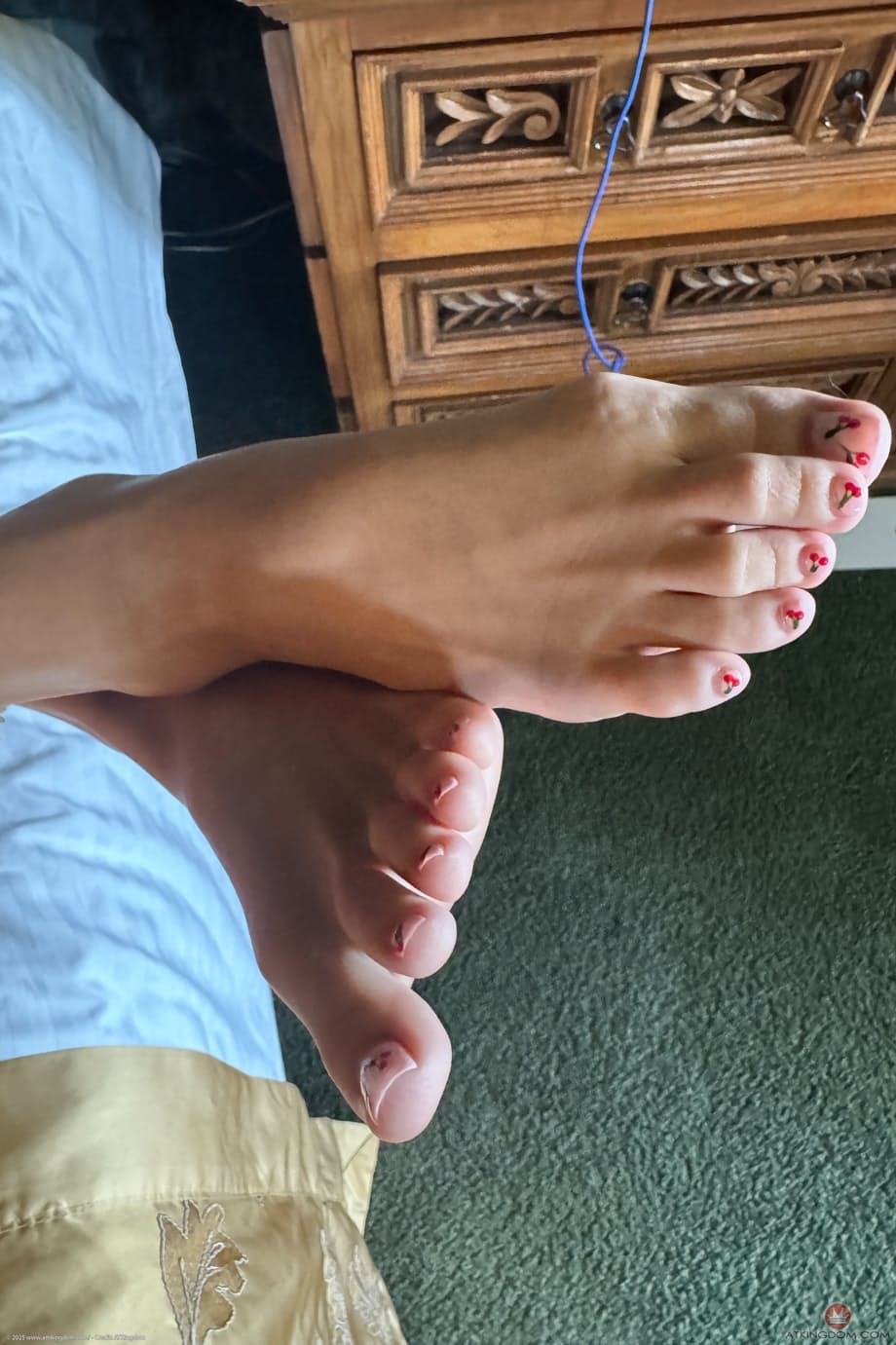 Summer Renee teases her bare feet as she spreads her pink pussy and asshole wide open - 15