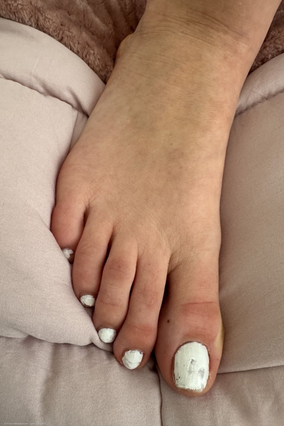 Lucy Foxx unleashes her perfect feet and dripping holes in a wild compilation - 6