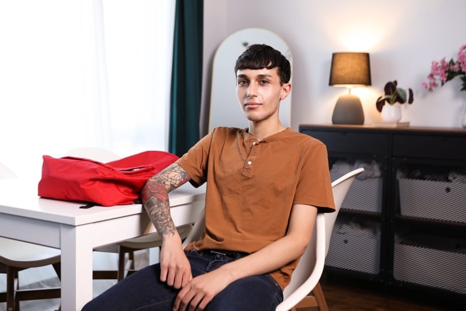 Watch Dante Snoww and Angel Elias surrender to raw gay desire in steamy persuasion session - 3