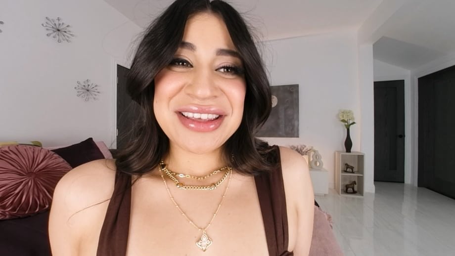 Mila Milkshake ingoia un cazzone enorme e cavalca finché non viene inzuppata da un creampie che bagna il suo culo grosso - 6