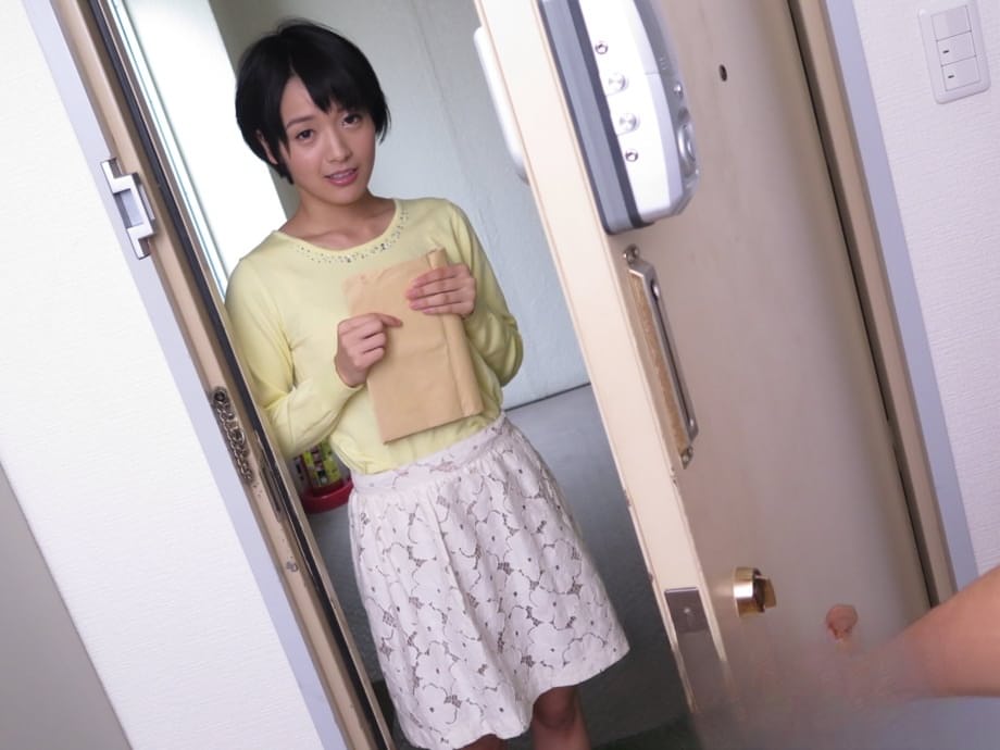 Irresistible Japanese temptress Mari Haneda exposing bare breasts while delivering breathtaking wet fellatio - 1