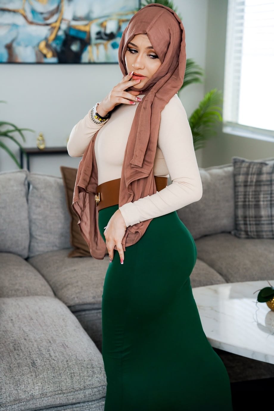 Rebel Lynn disfruta de un sexo apasionado con Juan Loco mientras lleva su hiyab - 4