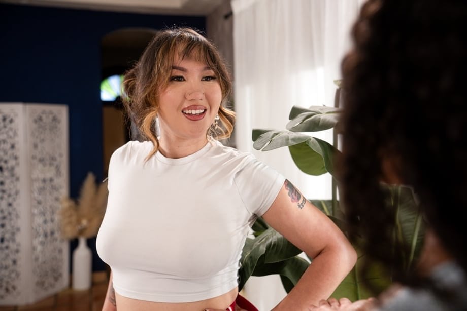 Mocha Menage enjoys deep interracial lesbian fuck after sensual massage with Tomie Tang - 6