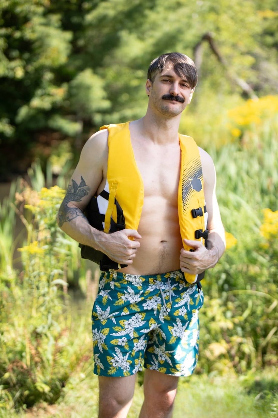 Seb gives Ethan a steamy deckside pounding after their exhilarating jet-skiing date - 1