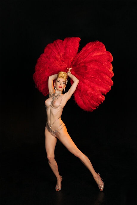 Keep Chambers flaunts her perfect breasts in this explicit centerfold photo set - 7