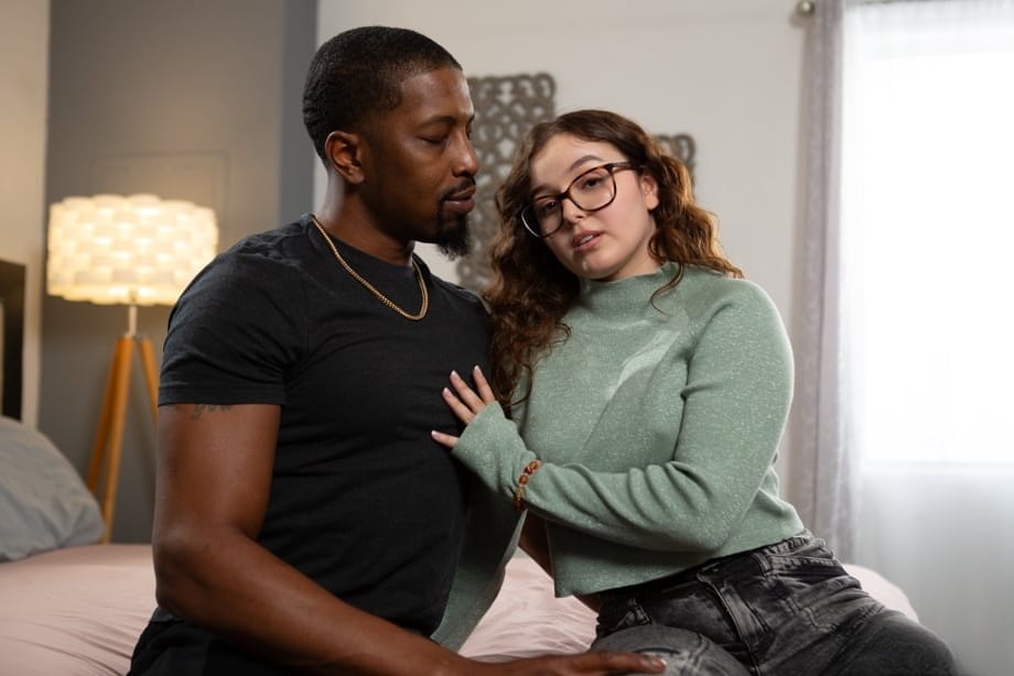Leana Lovings gets Isiah Maxwell's massive black cock in every hole - 4