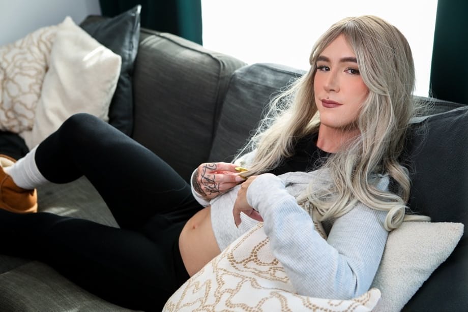 Ethan Chase pleasures eager twink Axelle Rose with oral and hard doggystyle - 4
