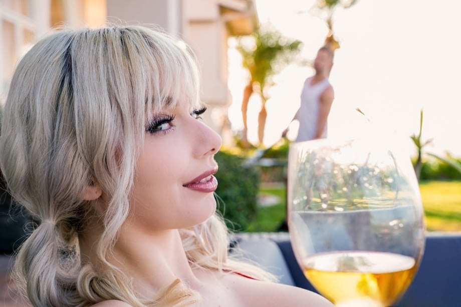 Busty blonde Jessica Starling gets hardcore anal from hung stud Vince Karter - 6