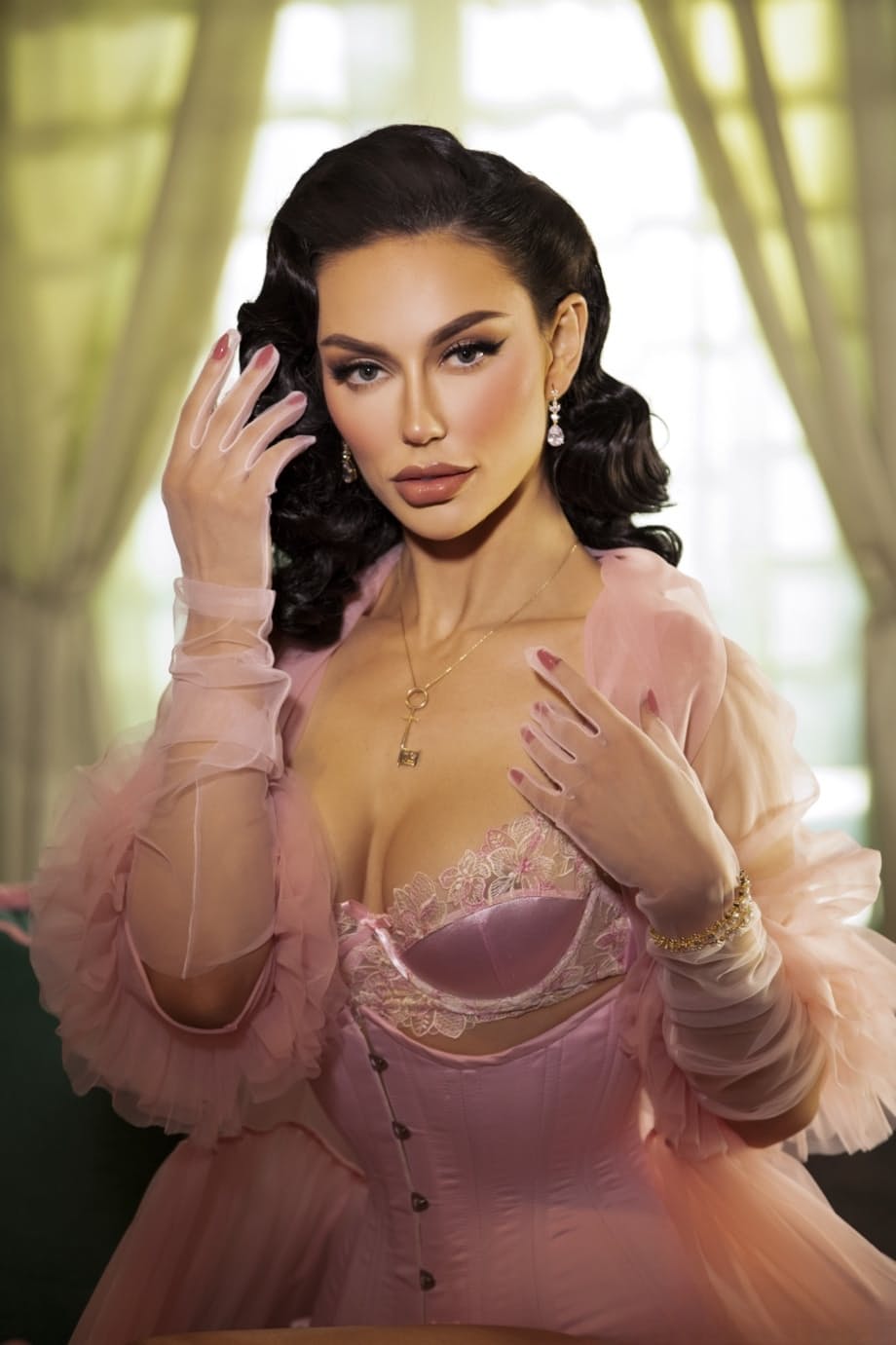 Bryona Ashly strips sensual lingerie to expose her phat bubble butt - 3
