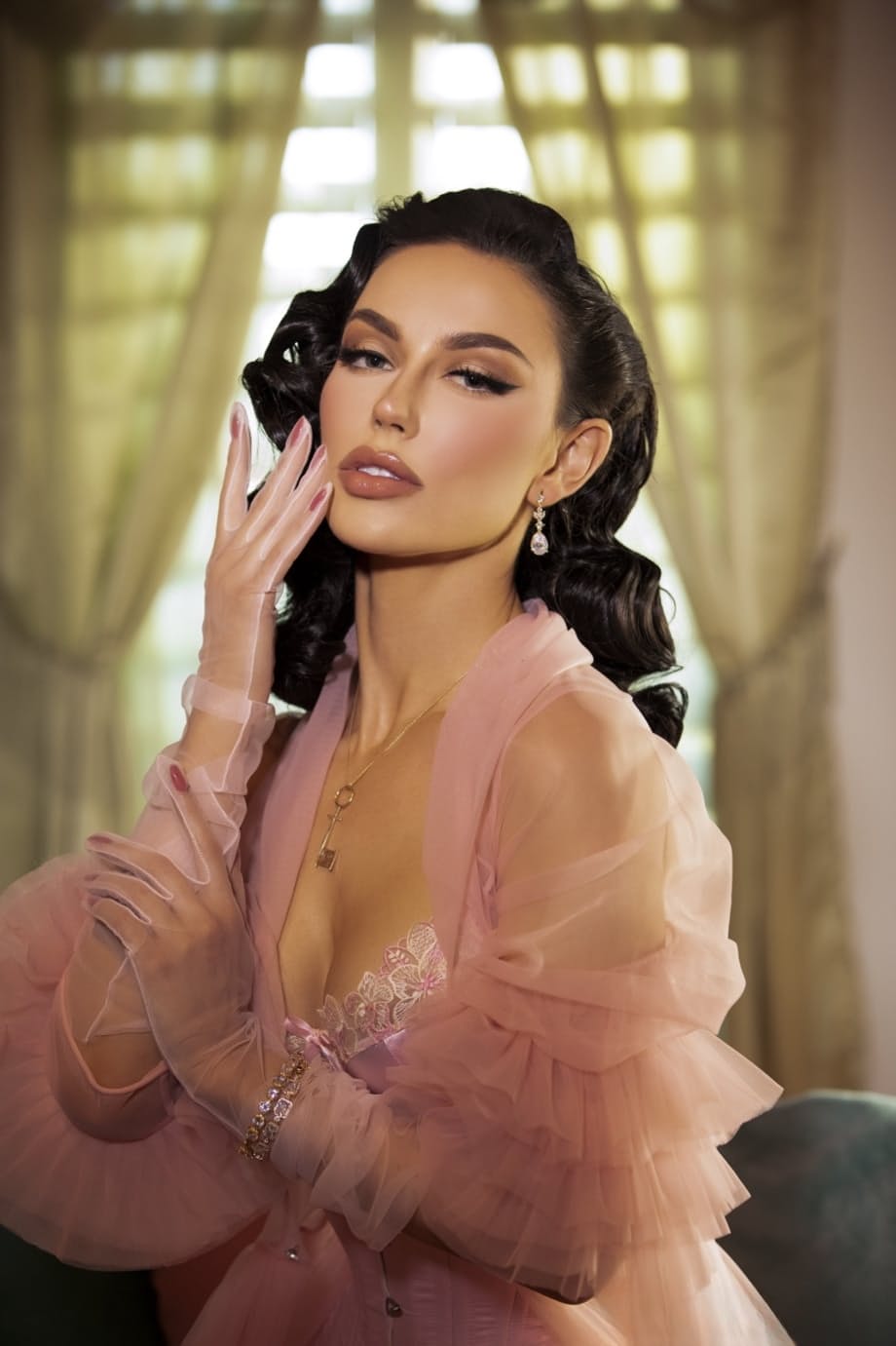 Beautiful brunette Bryona Ashly releases her phat ass from sensual lingerie