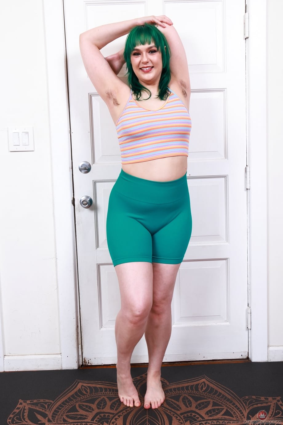 Reverend Rebecca Vanguard spreads pink wide from her drenched bushy slit - 2