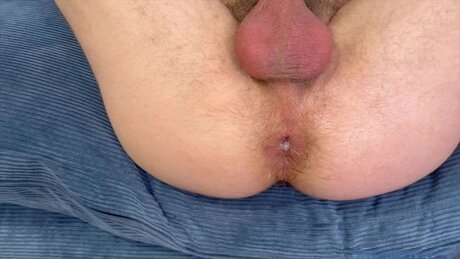 Cade Maddox fa un hardcore sesso anale sul divano dopo una calda orale - 20