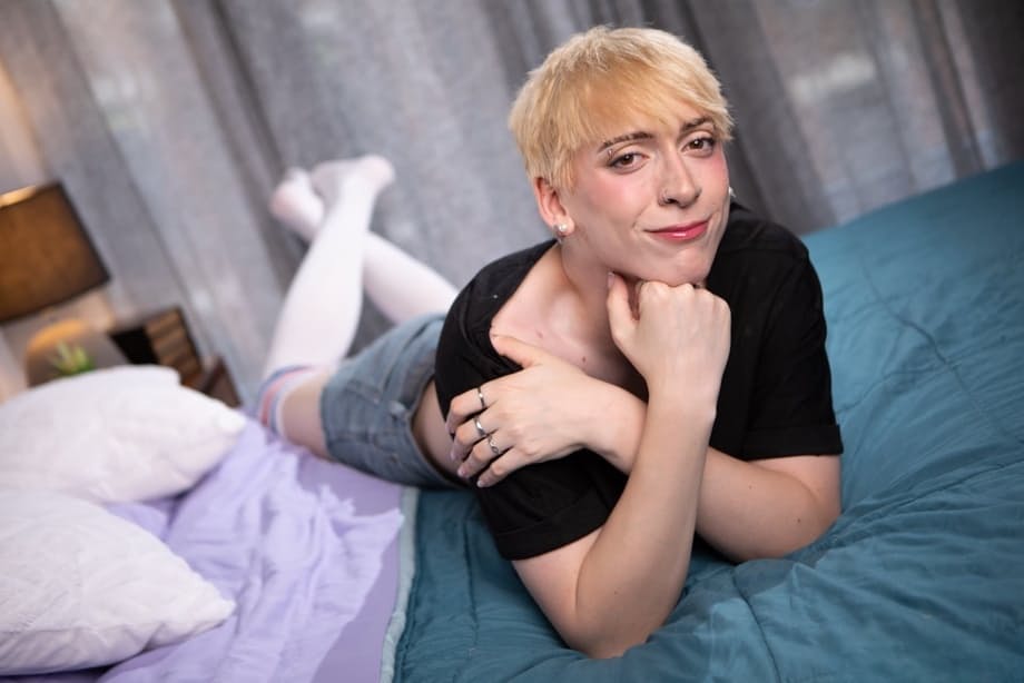 Harrison Feels mesmerizes the petite beauty as she rides his massive black cock wearing thigh-high leg warmers - 7