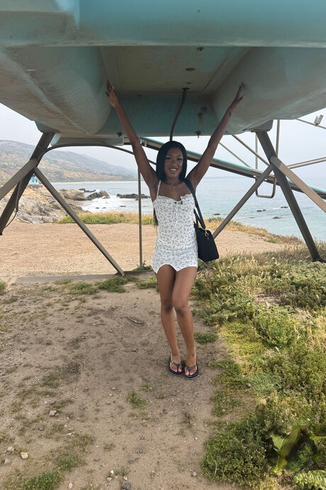 Lana Gee: Passera nuda e piedi ebony che lastricano la sua giornata di sensazioni - 18