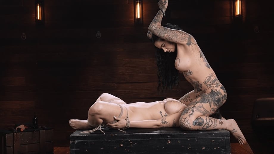 Leigh Raven in BDSM lesbico kinky, puttana arrapata geme forte - 14